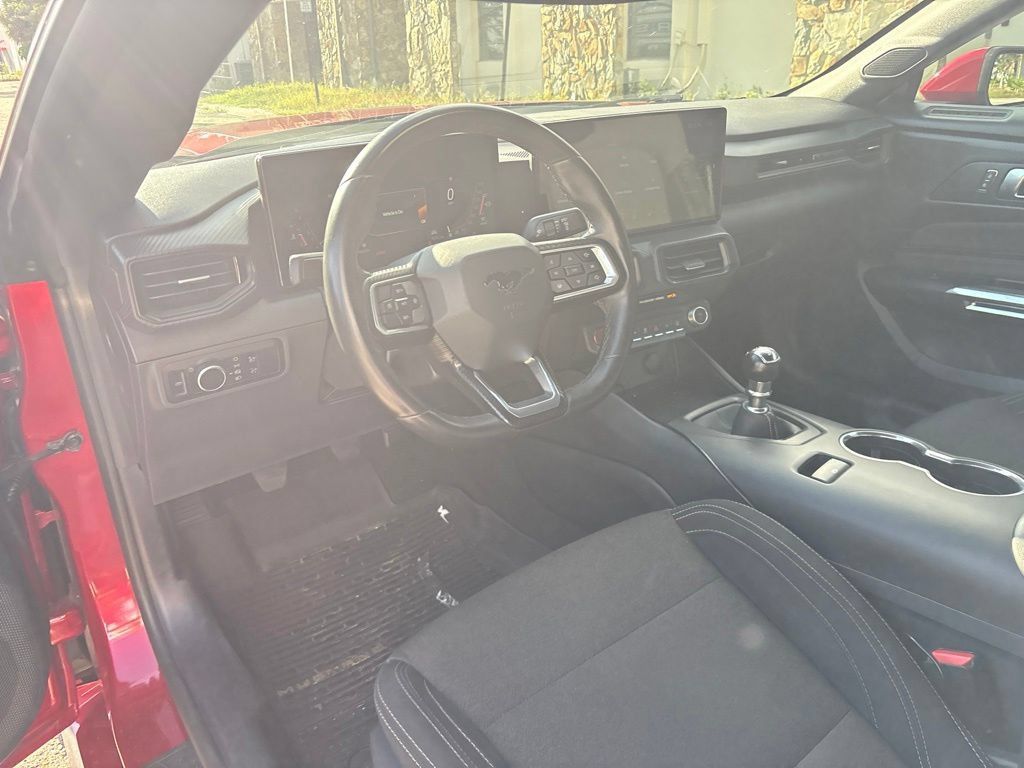 Used 2024 Ford Mustang GT RWD image 2