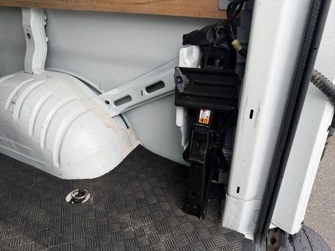 Used 2024 Chevrolet Express 2500 Work Van w/ Driver Convenience Package image 32