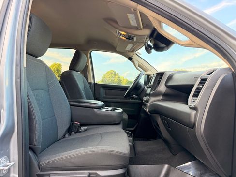Used 2019 RAM 2500 Tradesman w/ Safety Group AWD/4WD image 32