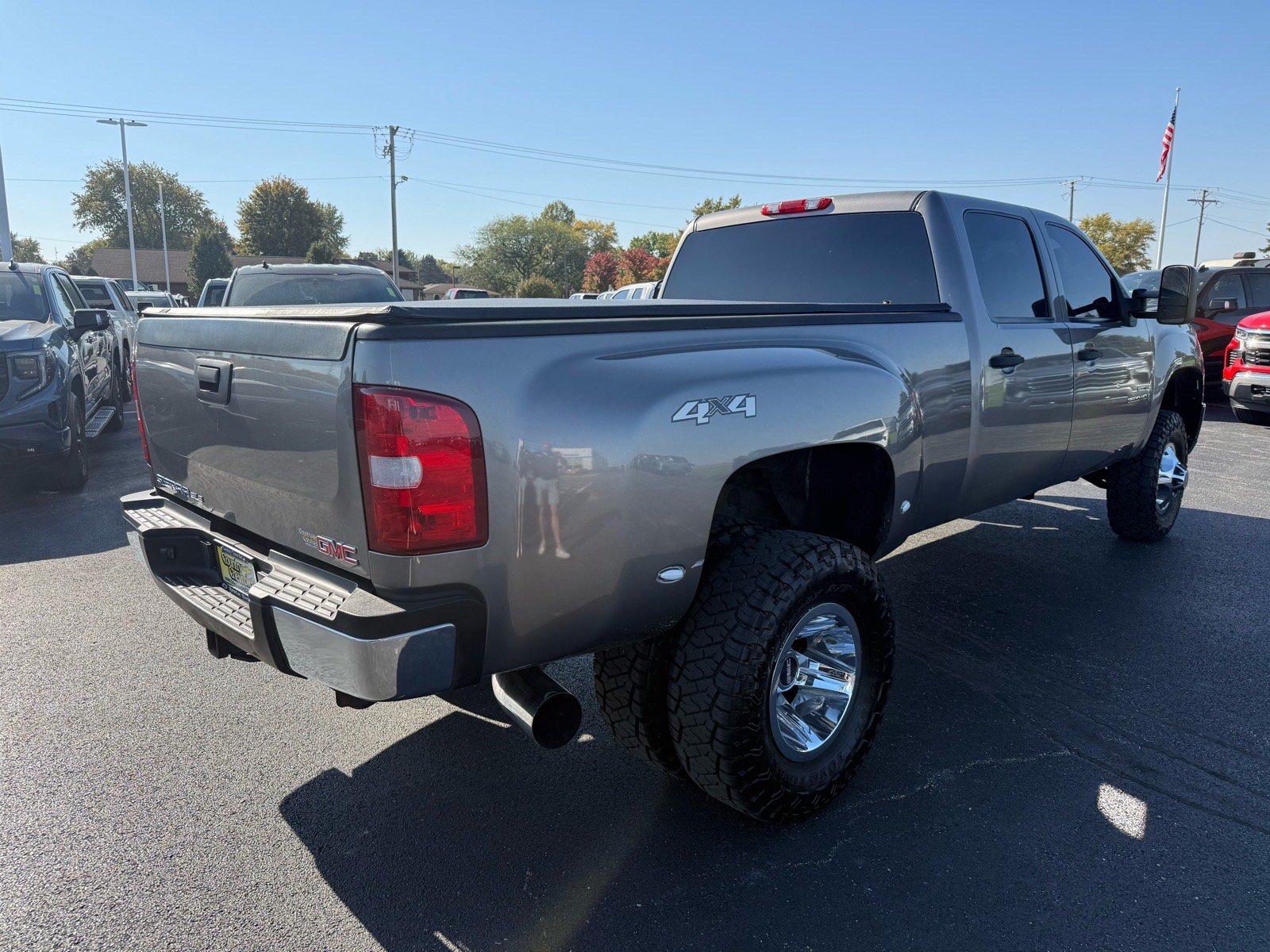 Used 2008 GMC Sierra 3500 SLE AWD/4WD image 4