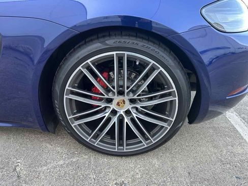 Used 2021 Porsche 718 Cayman S RWD image 8