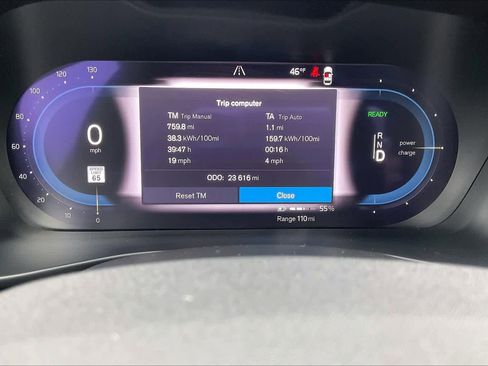 Used 2023 Volvo XC40 Recharge Ultimate image 23