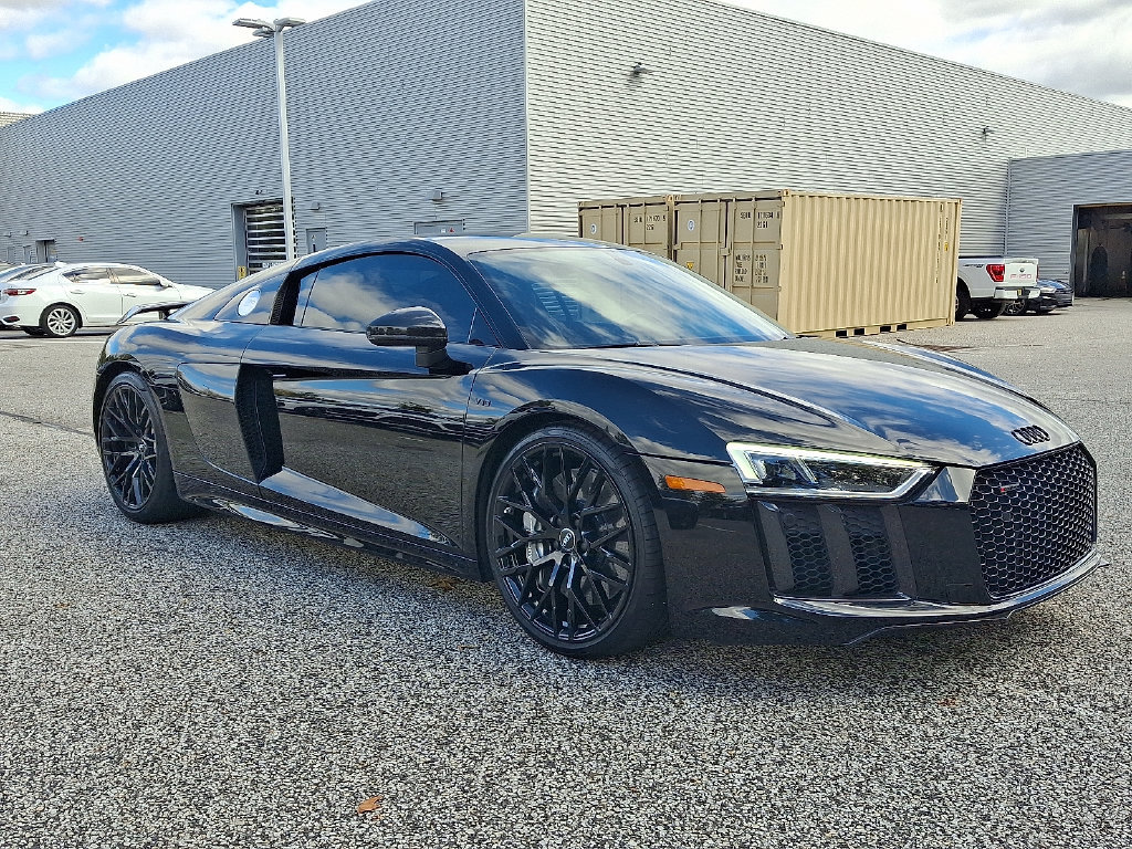 Used 2018 Audi R8 V10 plus AWD/4WD image 3