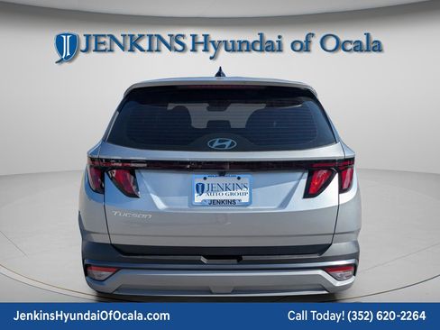 New 2026 Hyundai Tucson SE image 7