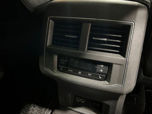 Used 2018 Volkswagen Atlas SEL Premium image 20