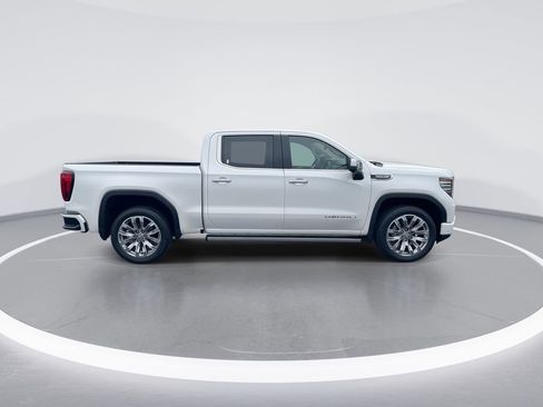 Used 2024 GMC Sierra 1500 Denali w/ Denali Reserve Package image 9