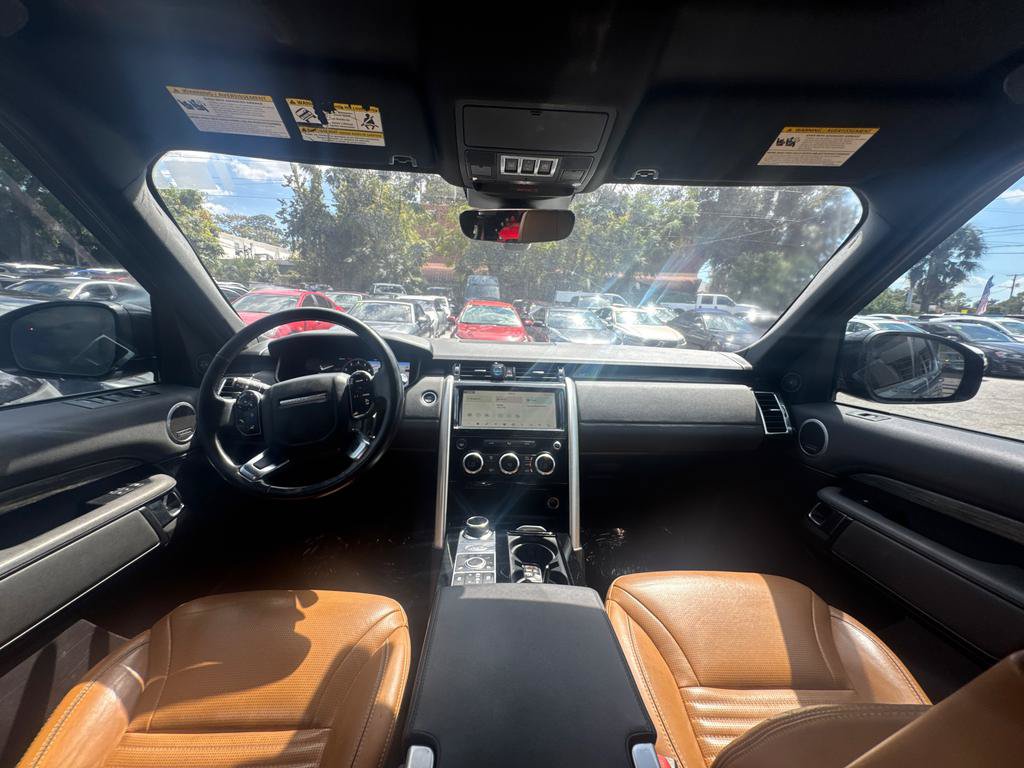 Used 2019 Land Rover Discovery HSE AWD/4WD image 15