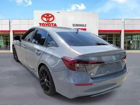 Used 2025 Honda Civic Sport image 4