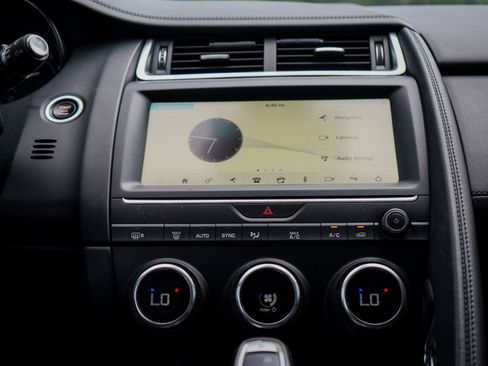 Used 2019 Jaguar E-PACE S AWD/4WD image 13