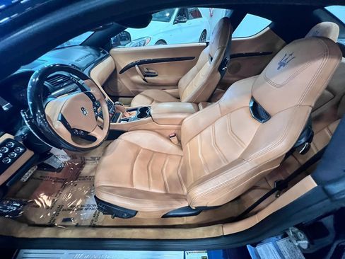 Used 2015 Maserati GranTurismo Sport RWD image 9