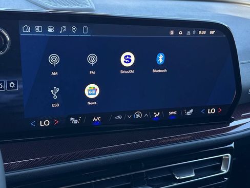 New 2026 Chevrolet Traverse Z71 w/ Enhanced Driving Package AWD/4WD image 19