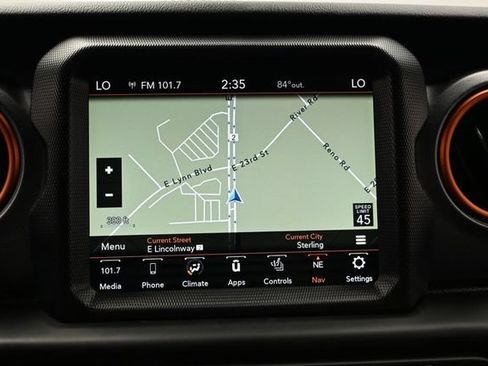 Used 2021 Jeep Gladiator Mojave AWD/4WD image 39