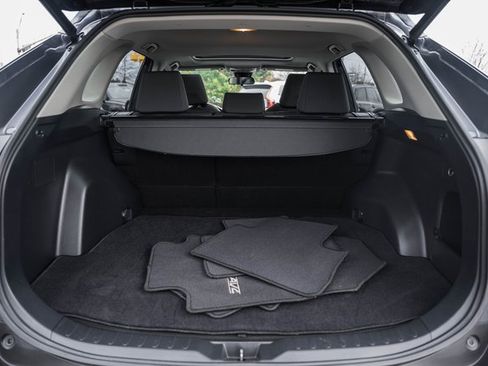 Used 2019 Toyota RAV4 XLE w/ Convenience Package image 10