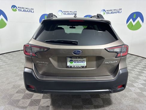 Used 2023 Subaru Outback Premium image 10