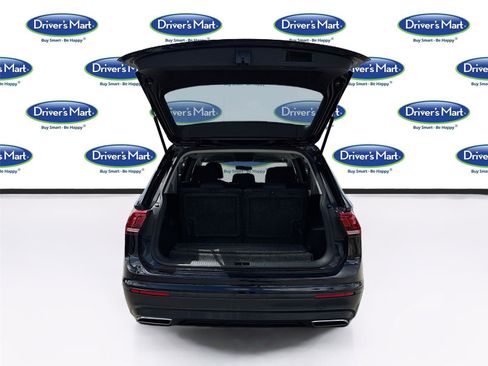 Used 2020 Volkswagen Tiguan S image 23