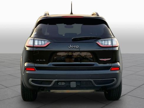 Used 2019 Jeep Cherokee Trailhawk AWD/4WD image 5