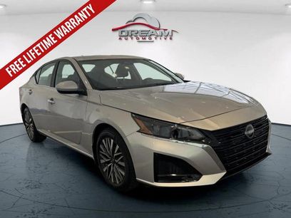 New 2025 Nissan Altima 2.5 SV w/ SV Premium Package