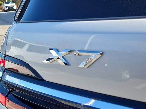 Used 2023 BMW X7 xDrive40i w/ Executive Package image 31