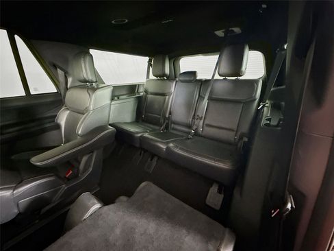 Used 2025 Ford Expedition Max Platinum w/ Stealth Performance Package AWD/4WD image 20