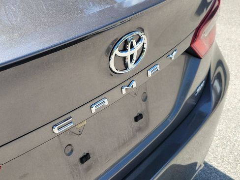 Used 2023 Toyota Camry SE FWD image 6