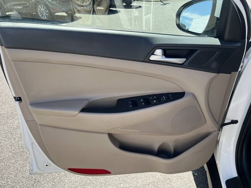 Used 2019 Hyundai Tucson SEL FWD image 13