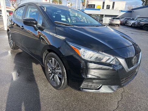 Used 2021 Nissan Versa SV image 1