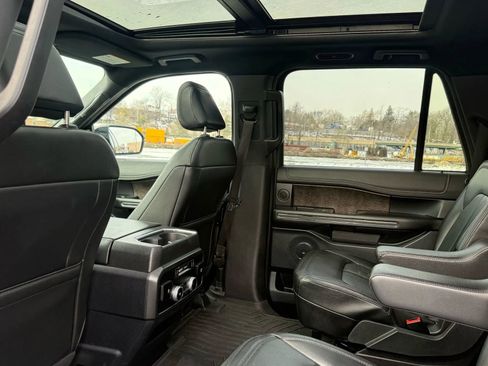 Used 2021 Ford Expedition Max Limited image 25