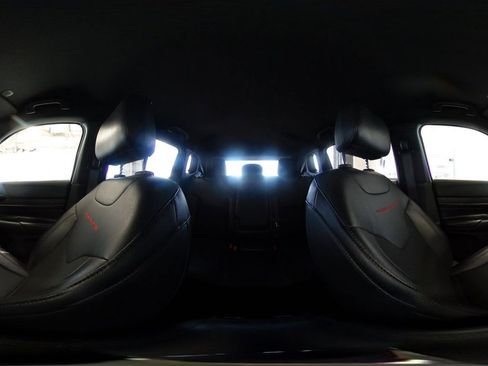 Used 2025 Jeep Compass Trailhawk w/ Trailer Tow Group image 41