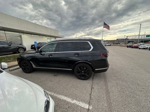 Used 2023 BMW X7 xDrive40i w/ Premium Package image 7