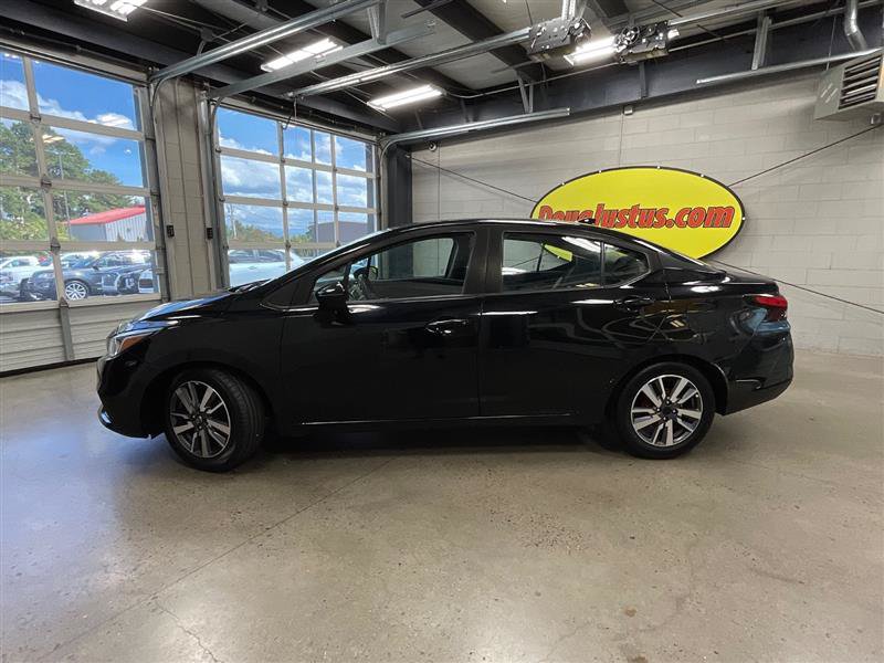 Used 2020 Nissan Versa SV FWD image 2