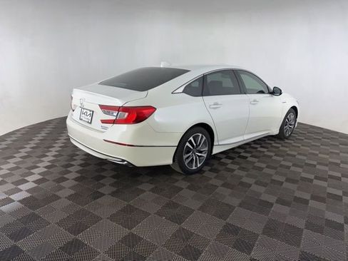 Used 2018 Honda Accord Touring image 7