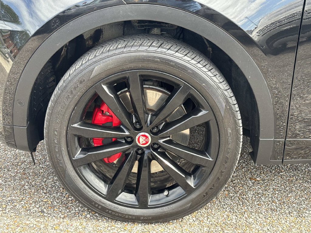 Used 2018 Jaguar E-PACE R-Dynamic S AWD/4WD image 4