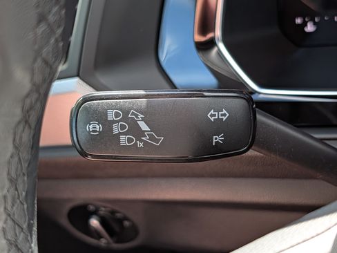 Certified 2023 Volkswagen Jetta Sport FWD image 29
