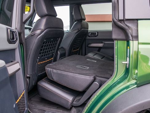 Used 2023 Ford Bronco Badlands image 35