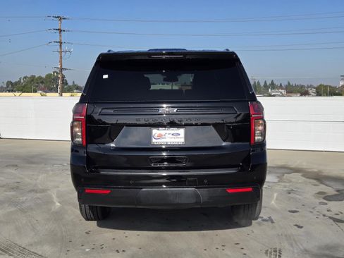 Used 2024 Chevrolet Suburban Z71 w/ Luxury Package image 5