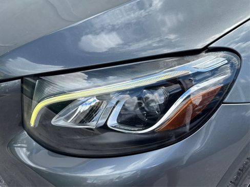 Used 2019 Mercedes-Benz GLC 300 image 16