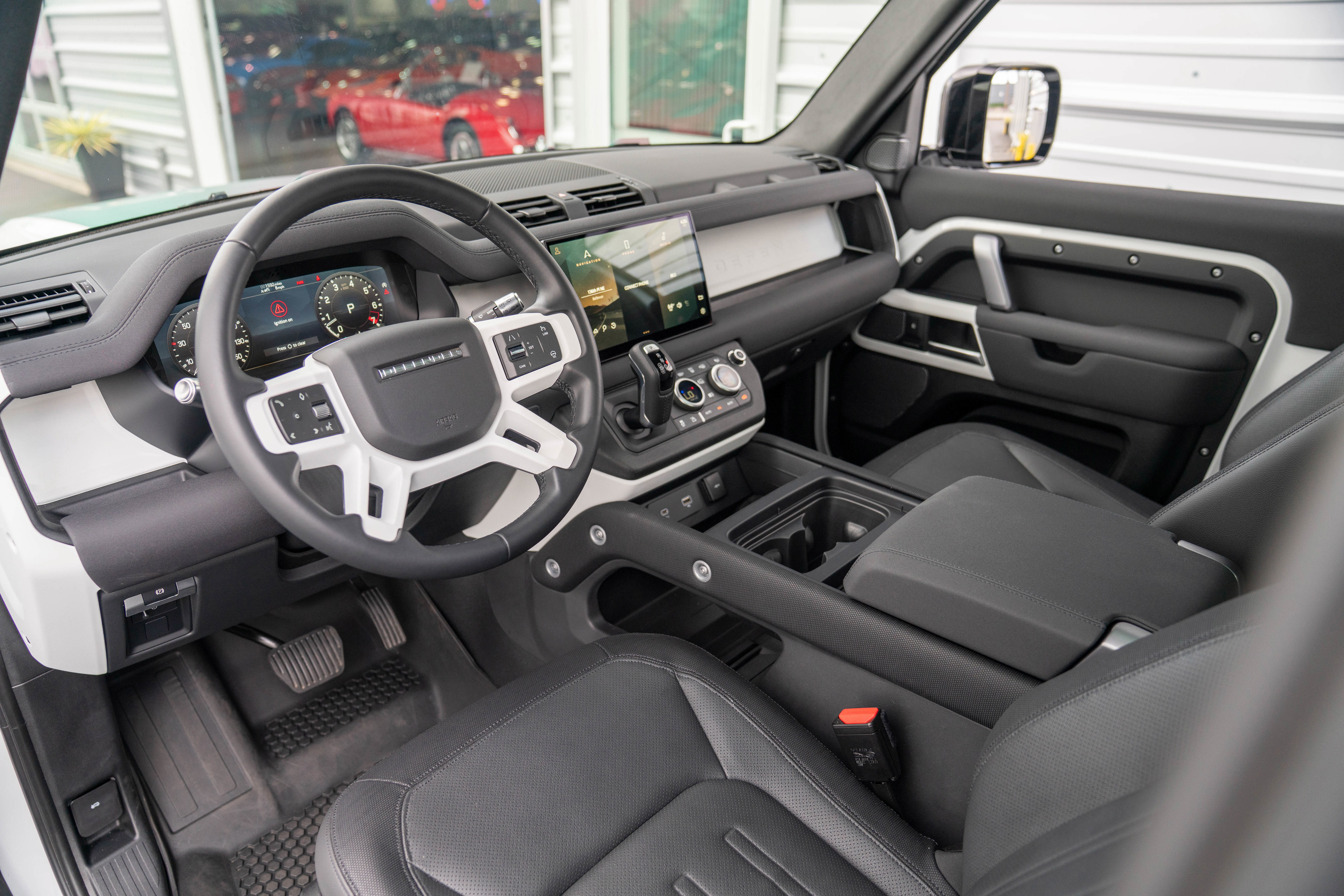 Used 2022 Land Rover Defender 90 X-Dynamic S AWD/4WD image 11