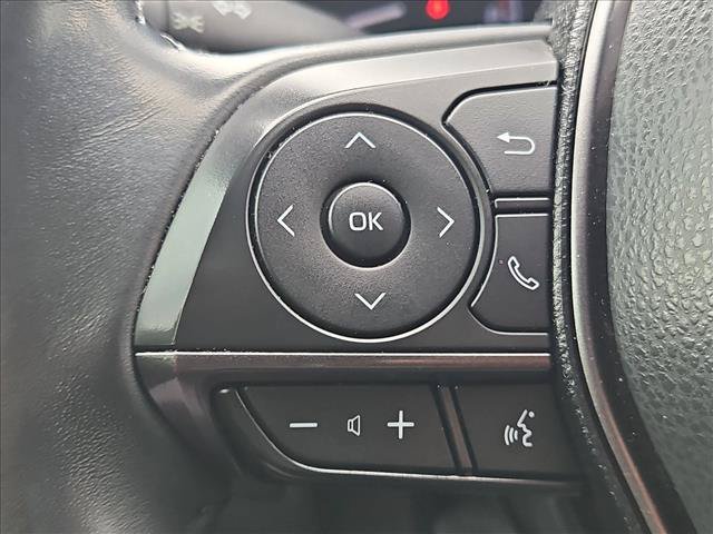Used 2021 Toyota Camry SE w/ Convenience Package FWD image 8