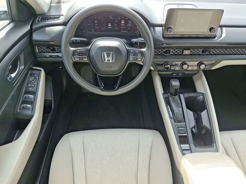 Certified 2023 Honda Accord LX image 21