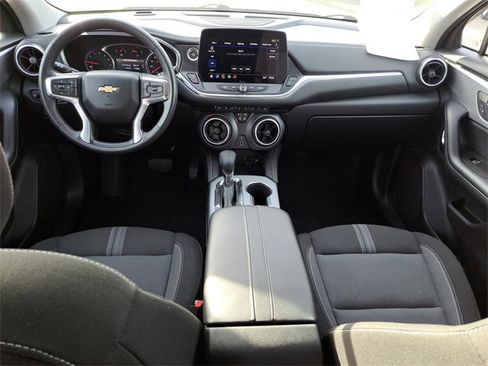 Used 2023 Chevrolet Blazer LT image 10
