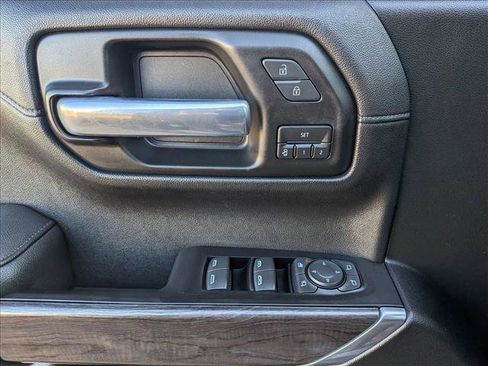 Used 2020 Chevrolet Silverado 1500 LTZ image 16