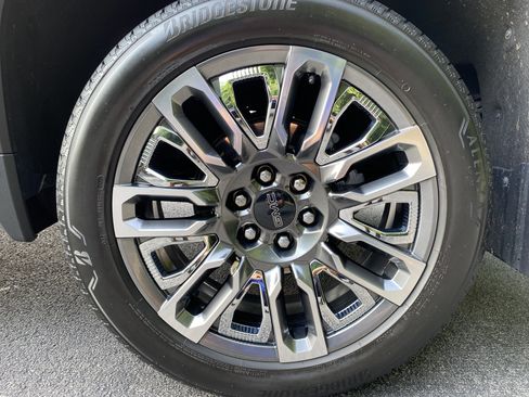 Used 2024 GMC Sierra 1500 Denali Ultimate AWD/4WD image 14