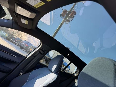 New 2025 Volvo EX30 Ultra w/ Protection Package Premier image 17