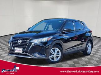Used 2022 Nissan Kicks S FWD video 1