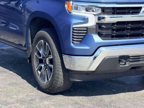 Used 2024 Chevrolet Silverado 1500 LT AWD/4WD image 5