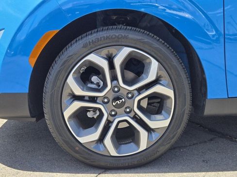 Certified 2025 Kia Soul EX FWD image 10