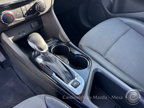 Used 2024 Buick Encore GX Preferred FWD image 25