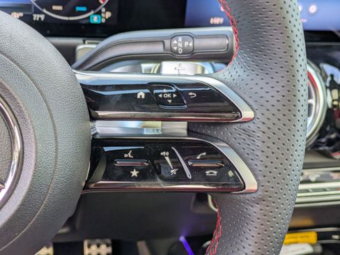 New 2026 Mercedes-Benz GLB 250 image 21