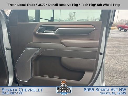 Used 2025 GMC Sierra 3500 Denali w/ Denali Reserve Package AWD/4WD image 21