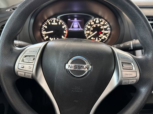 Used 2016 Nissan Altima 2.5 S w/ Power Driver Seat Package FWD image 22